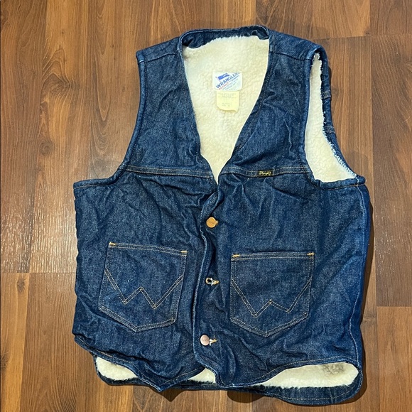 Wrangler Other - Vintage Wrangler 70’s Blue Denim Vest with Sherpa Lining